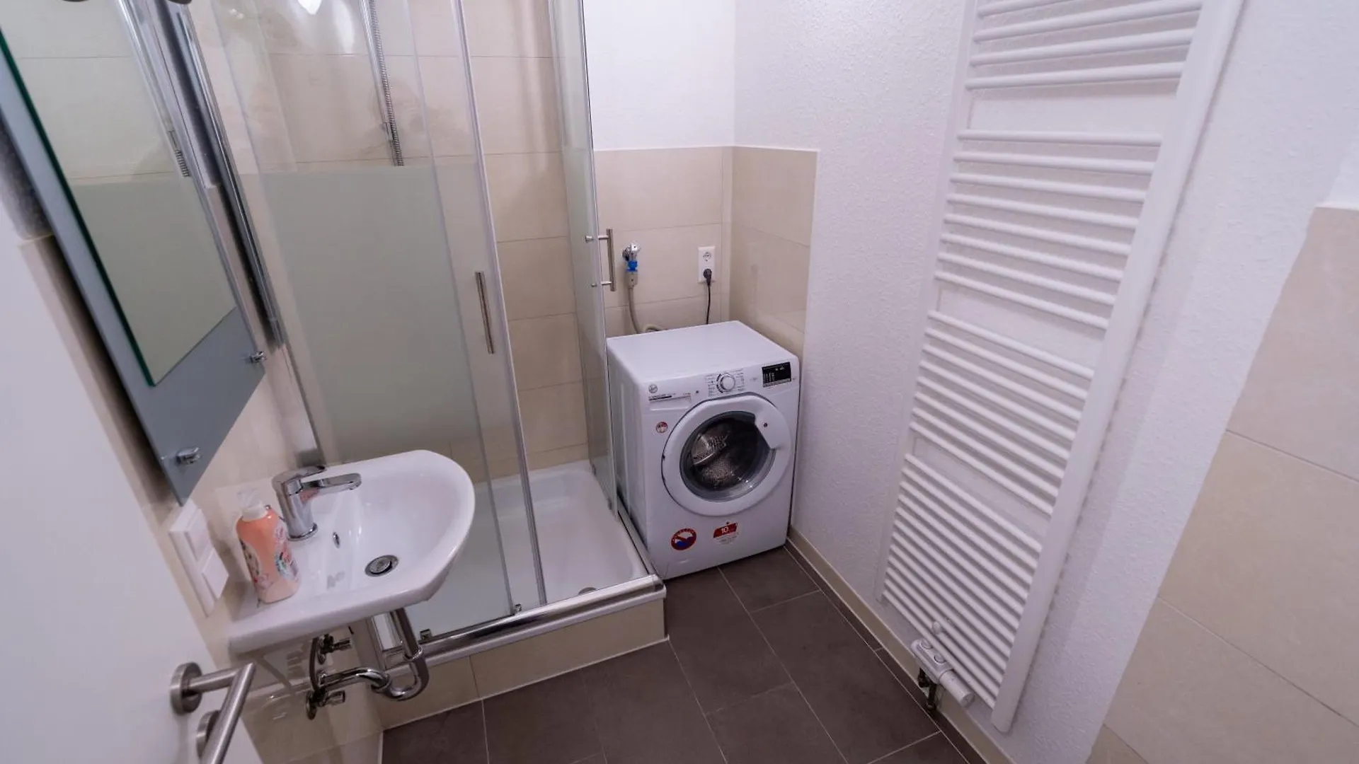 Business Apartment In Ruhiger Lage Lu Sued Ludwigshafen am Rhein 0*,  Deutschland